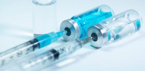Antirretroviral inyectable efectivo como pastillas diarias